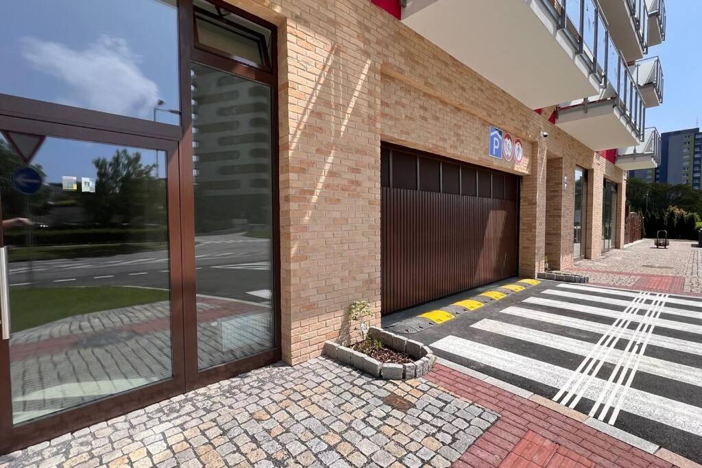 2 Room Apartment, New Building, Bosakova Street, 28 Bratislava Exteriör bild