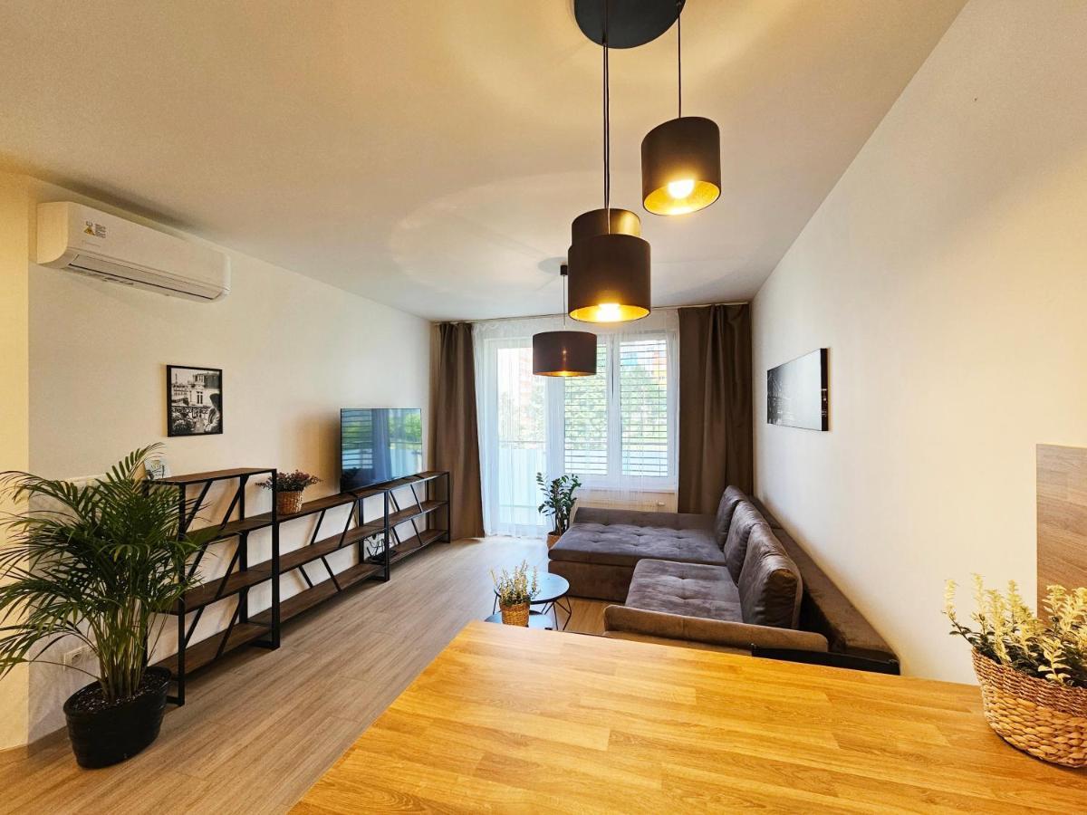 2 Room Apartment, New Building, Bosakova Street, 28 Bratislava Exteriör bild